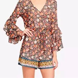 Jessica Simpson Floral Long Sleeve V-Neck Country Western Romper